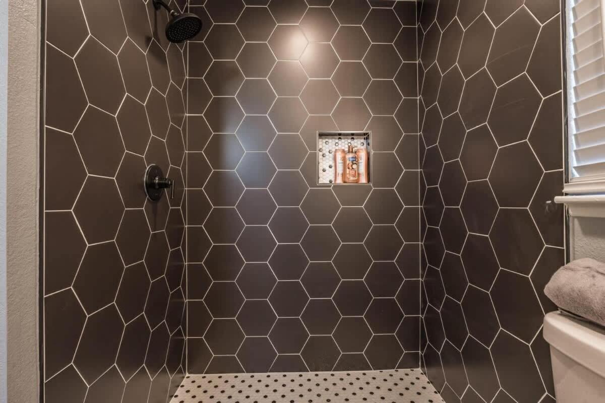 Spacious Retreat For Your Family Vegas Fun Vacation Villa