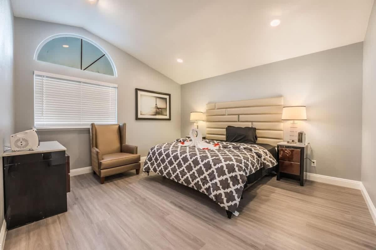 Spacious Retreat For Your Family Vegas Fun Vacation * Las Vegas