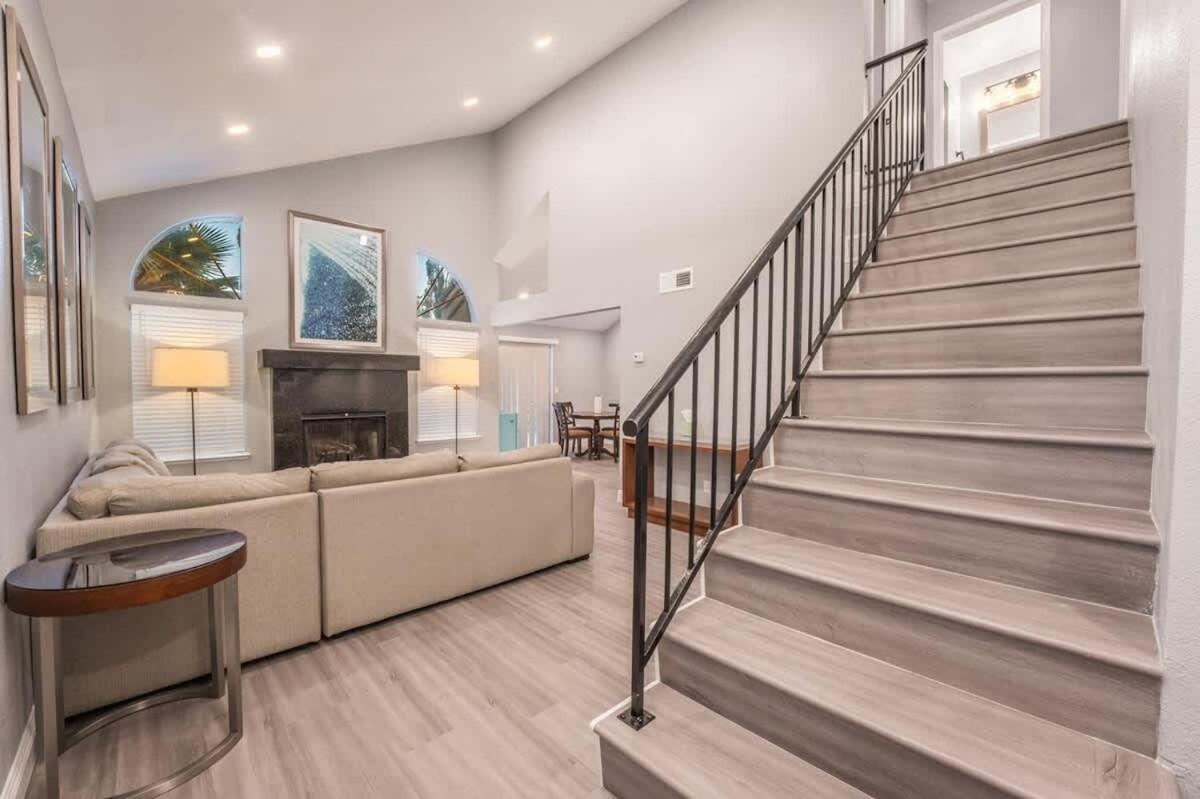 Villa Spacious Retreat For Your Family Vegas Fun Vacation