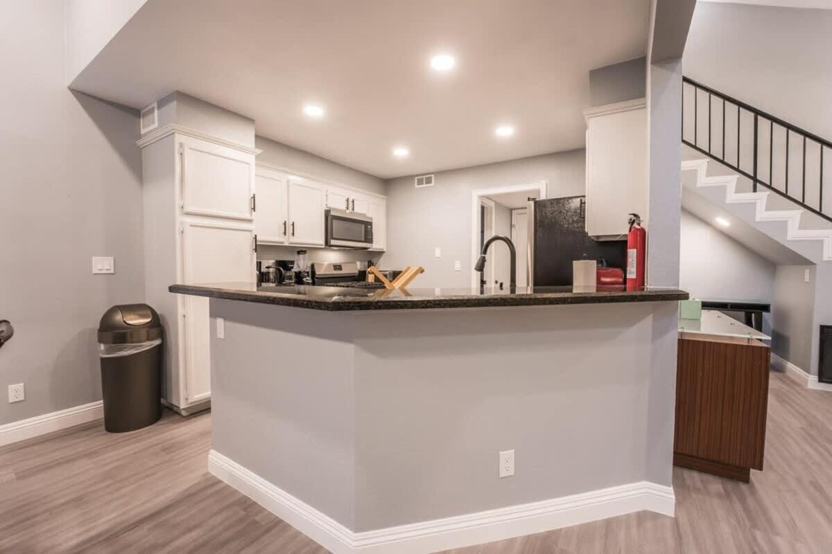 Villa Spacious Retreat For Your Family Vegas Fun Vacation Las Vegas