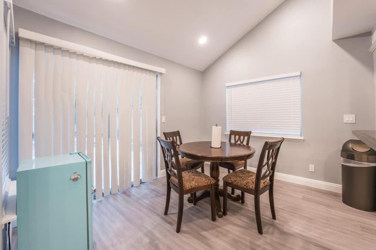 Villa Spacious Retreat For Your Family Vegas Fun Vacation