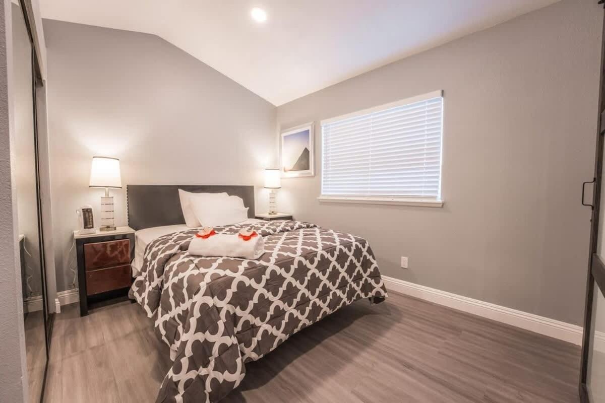Villa Spacious Retreat For Your Family Vegas Fun Vacation