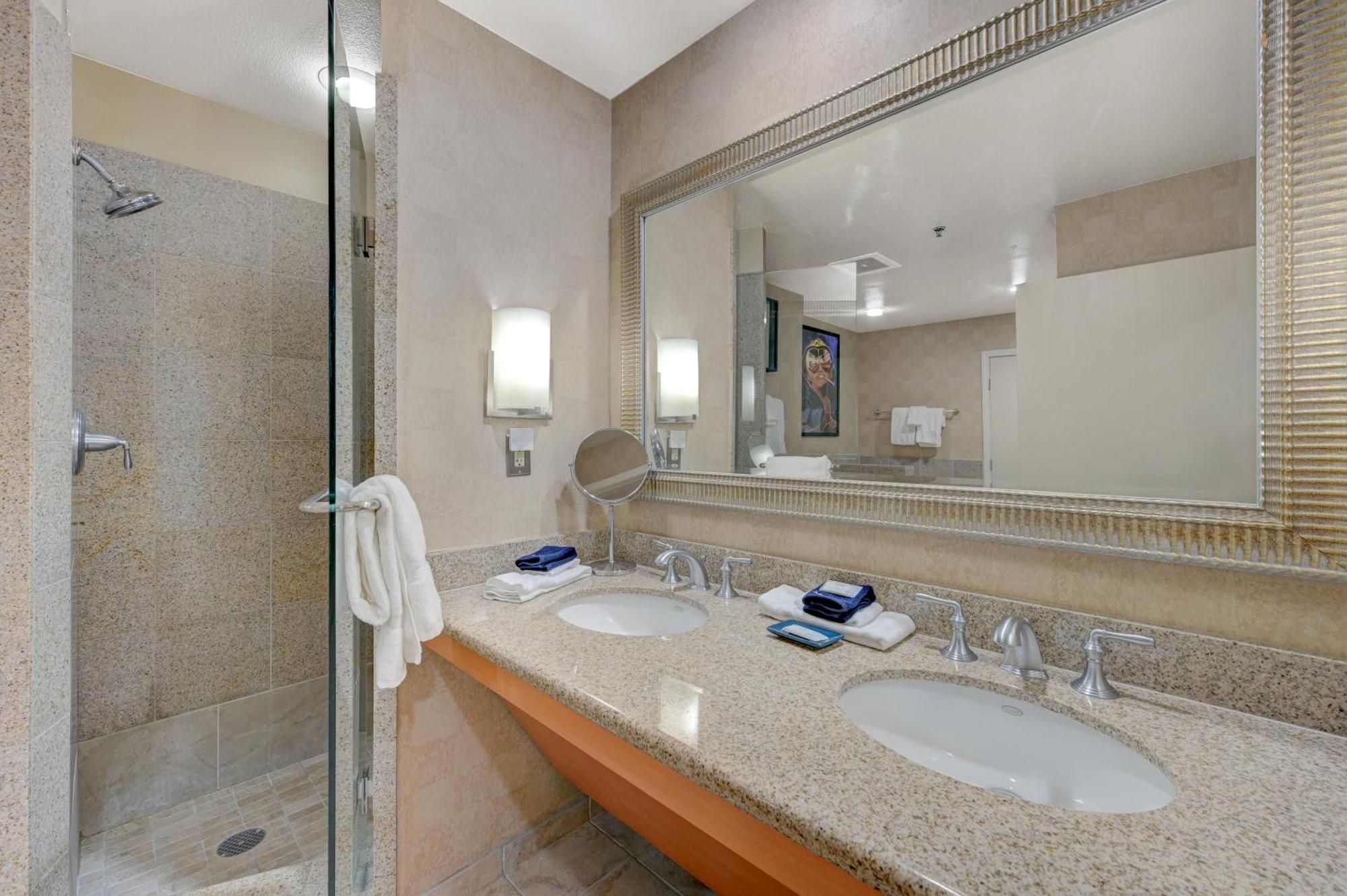 Apartahotel Sphere In Hd! - 