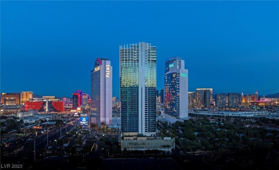 Beautiful Strip Views 17304 Las Vegas