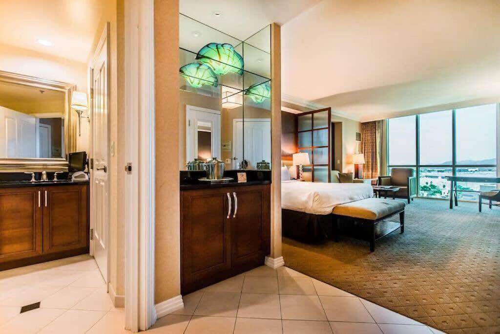 Mgm 32809 Signature Strip View Apartment *