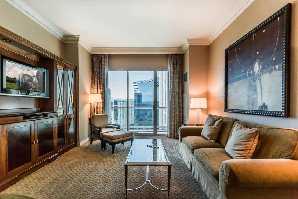 Apartment Stunning Strip View Balcony Mgm 22621 One Br