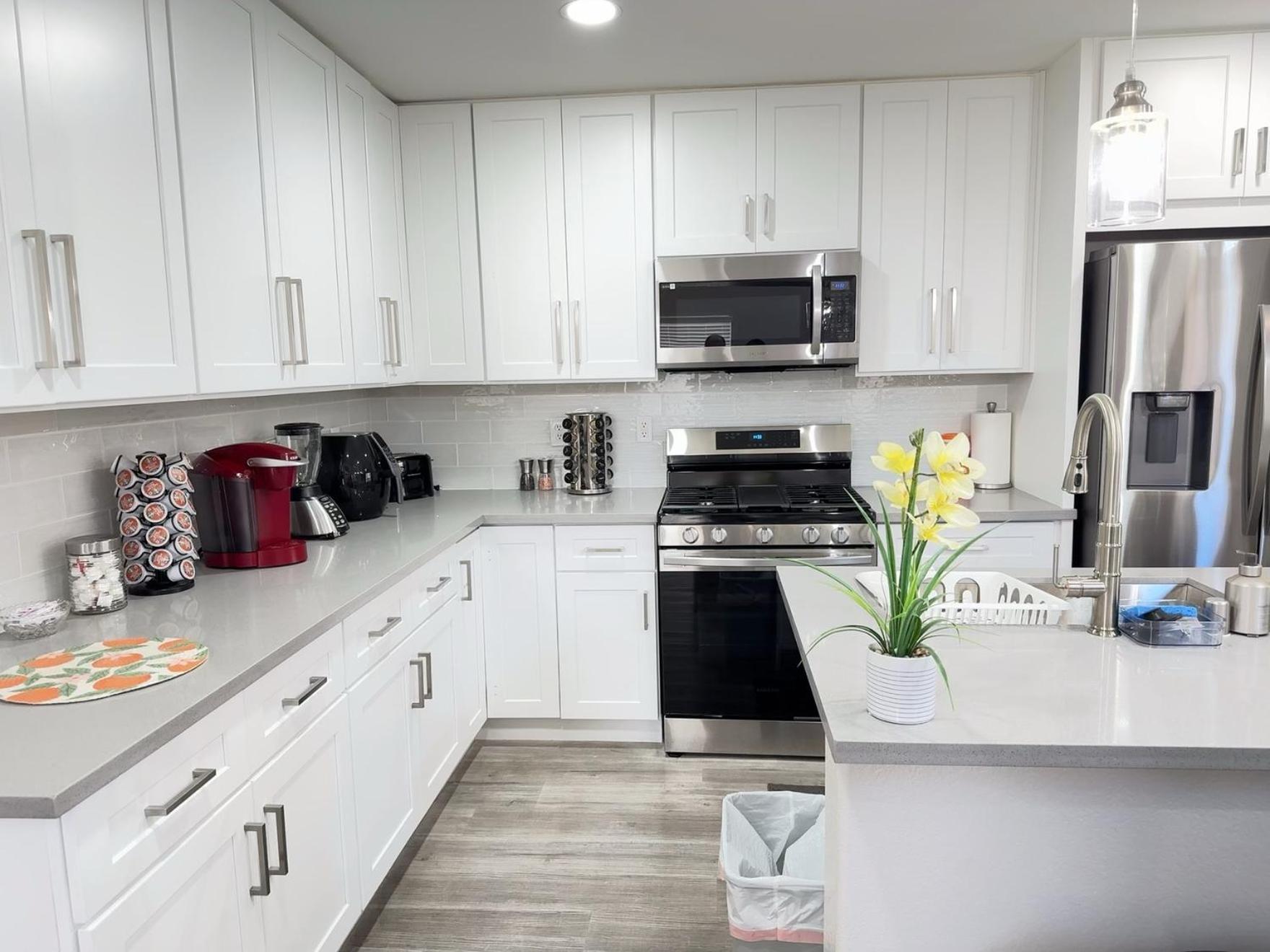 Pool House Newly Remodeled 3bed 3bath Near Dt Summerlin And Red Rock Las Vegas