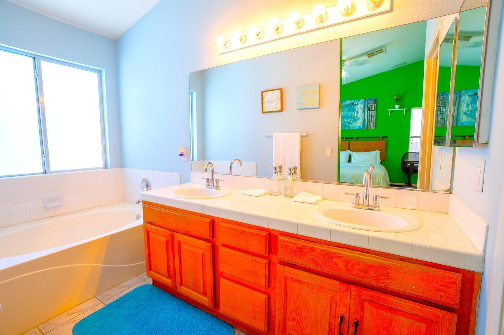 Private Guestrooms In North Vegas Area Gasthof