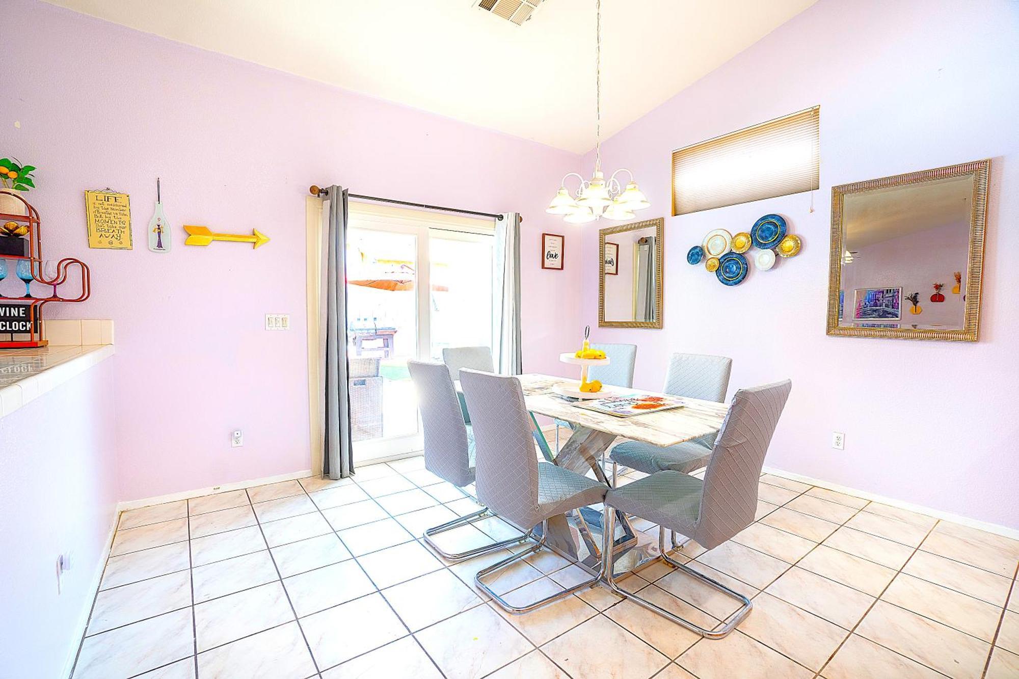 Private Guestrooms In North Vegas Area Gasthof