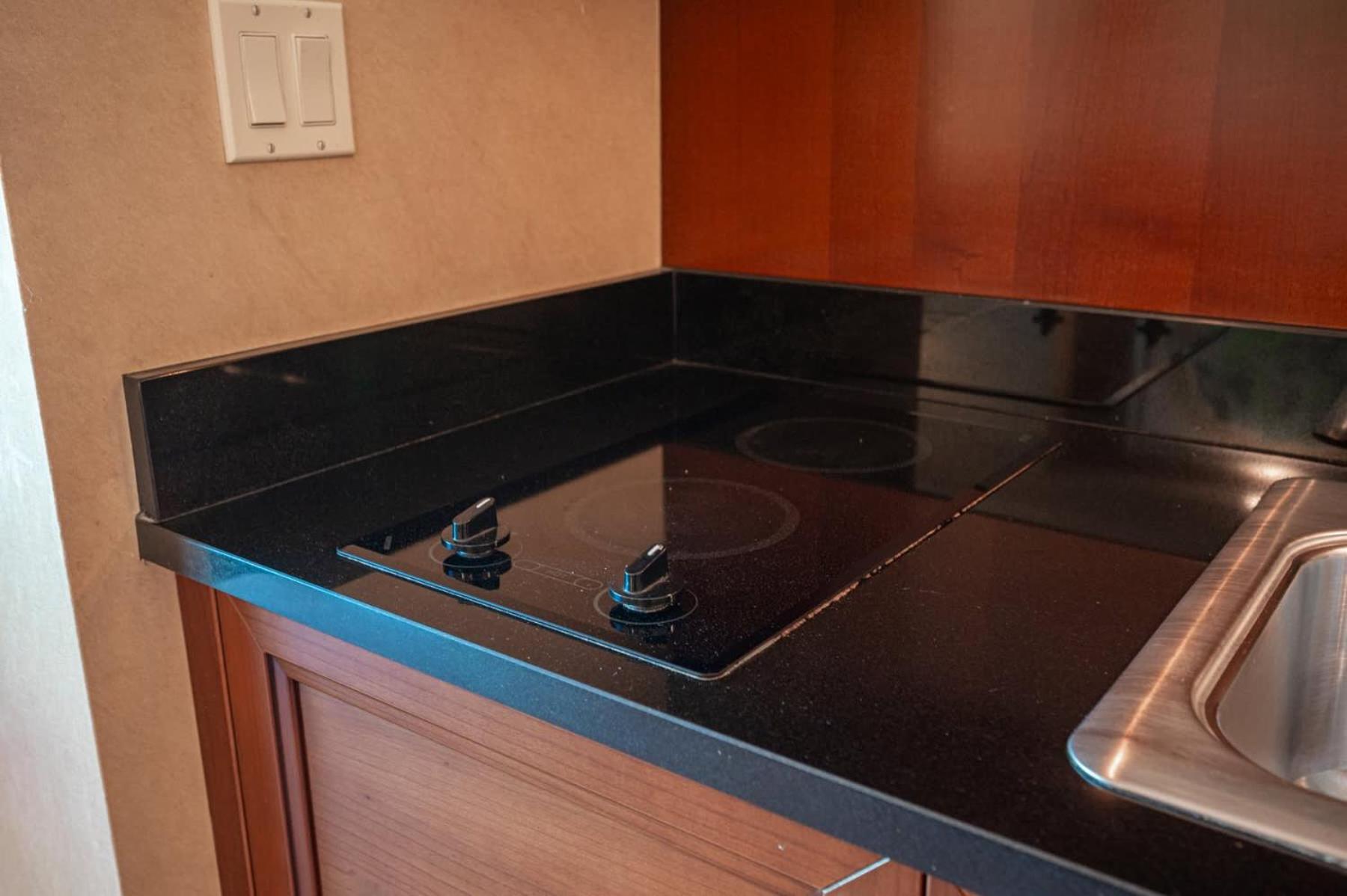 No Fee Strip View + Free Valet + Pool