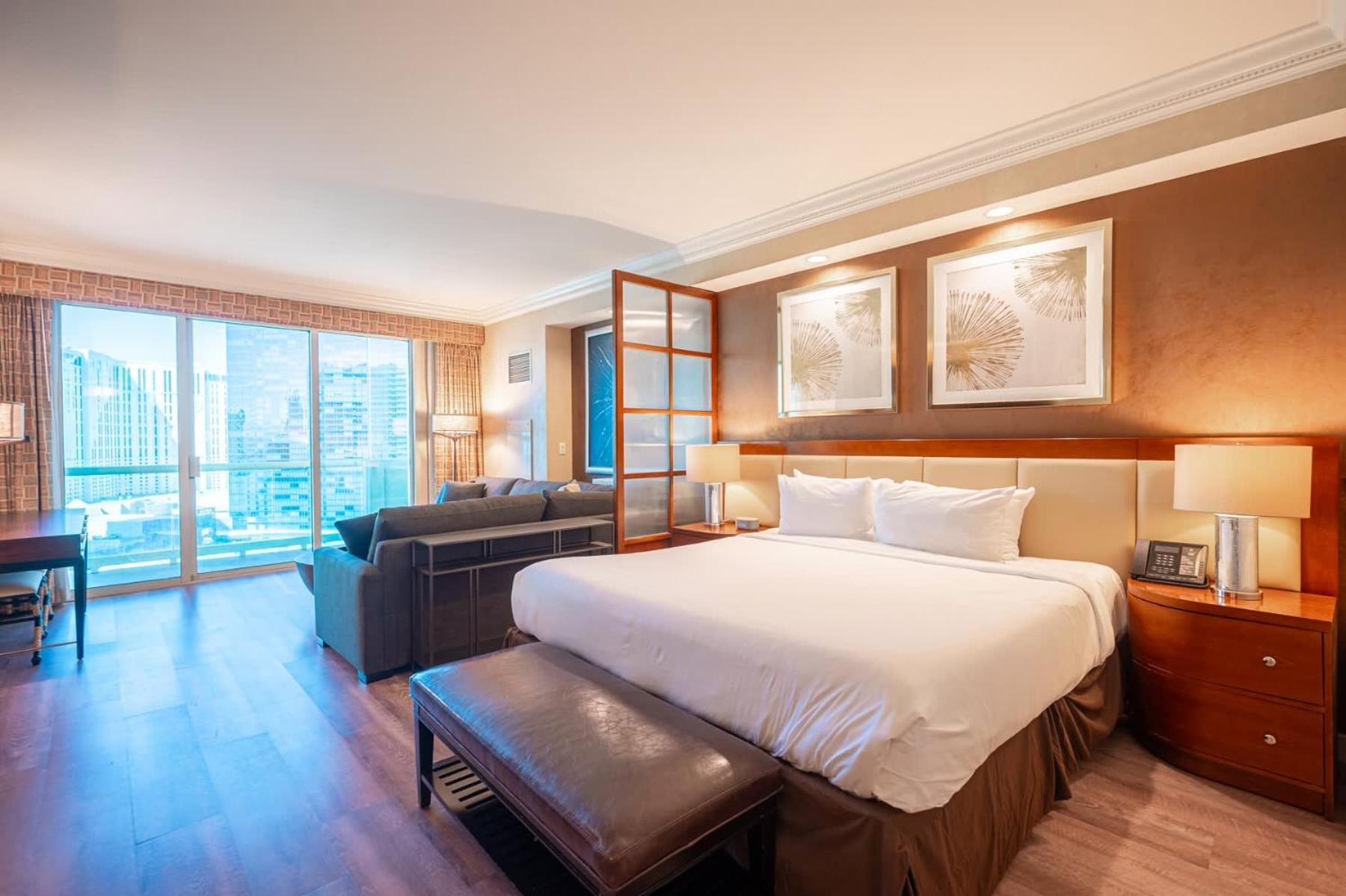 No Fee Stripview Balcony+ Free Valet+ Pool Las Vegas