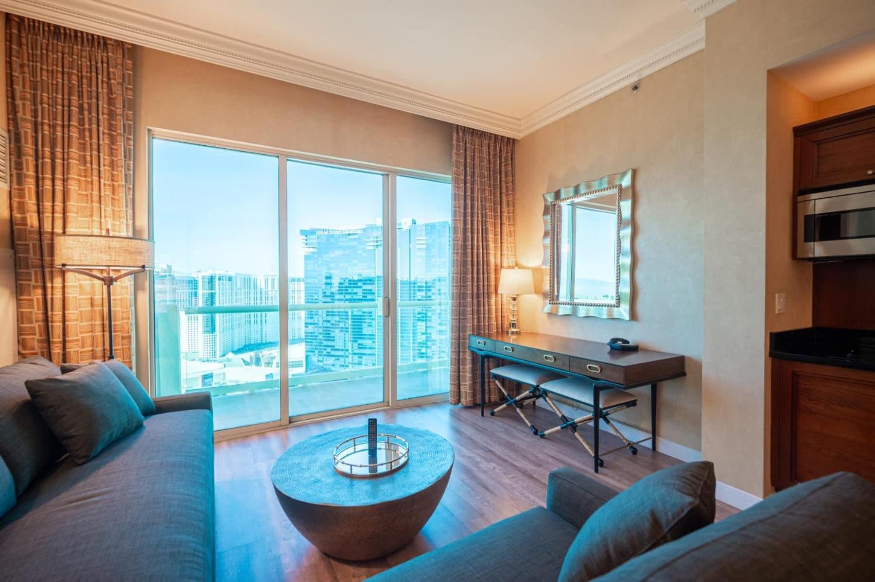 No Fee Strip View Balcony+free Valet+ Pool Сasa de vacaciones Las Vegas