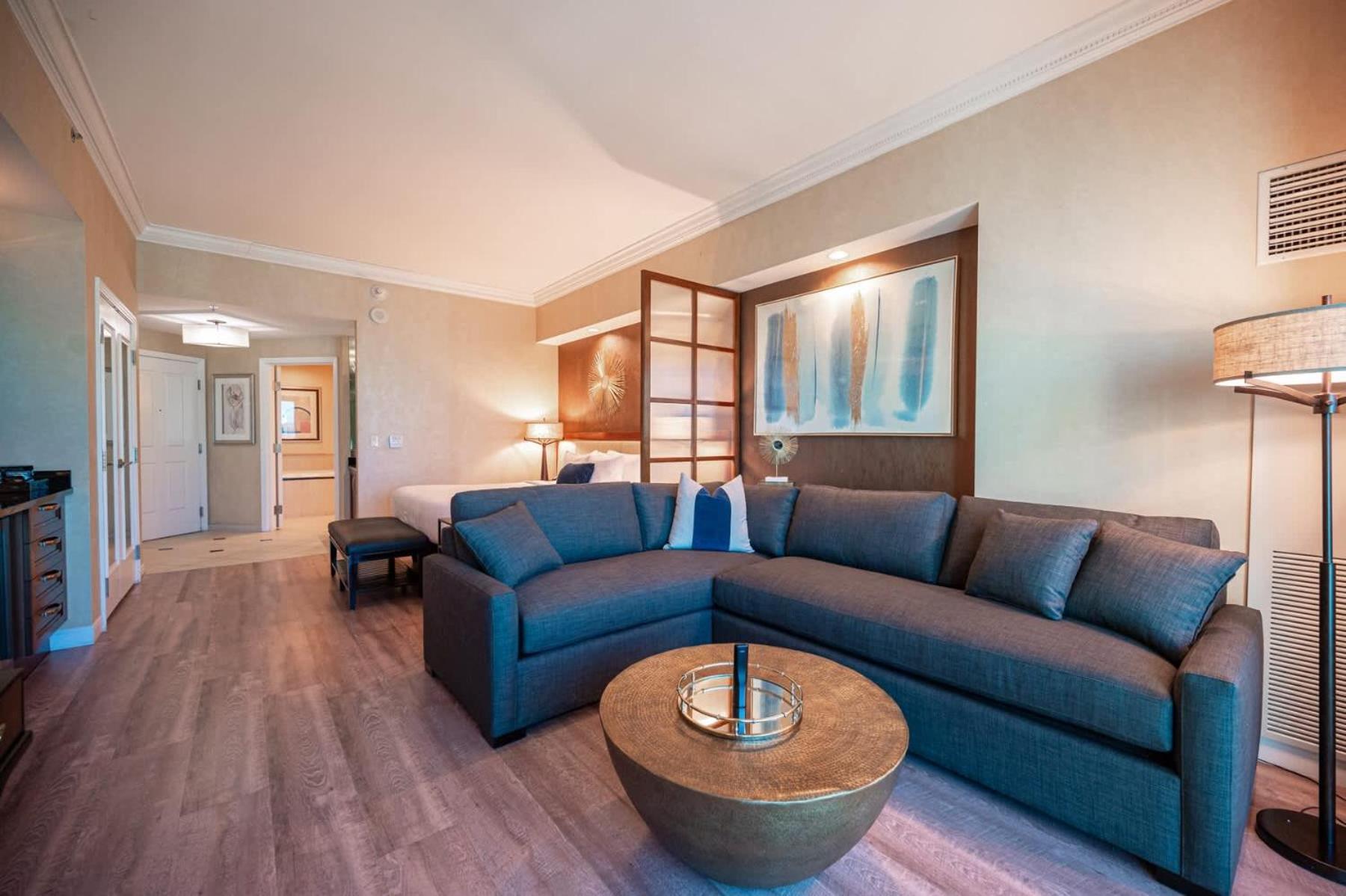 Сasa de vacaciones No Fee Strip View Balcony+free Valet+ Pool Las Vegas