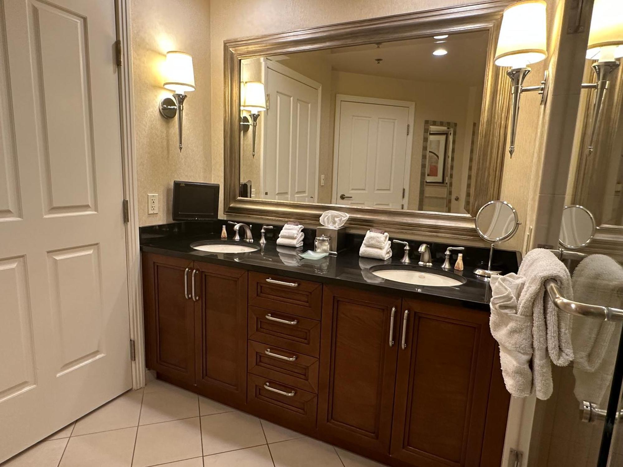 Mgm Signature - Strip View Suite- Free Valet Parking