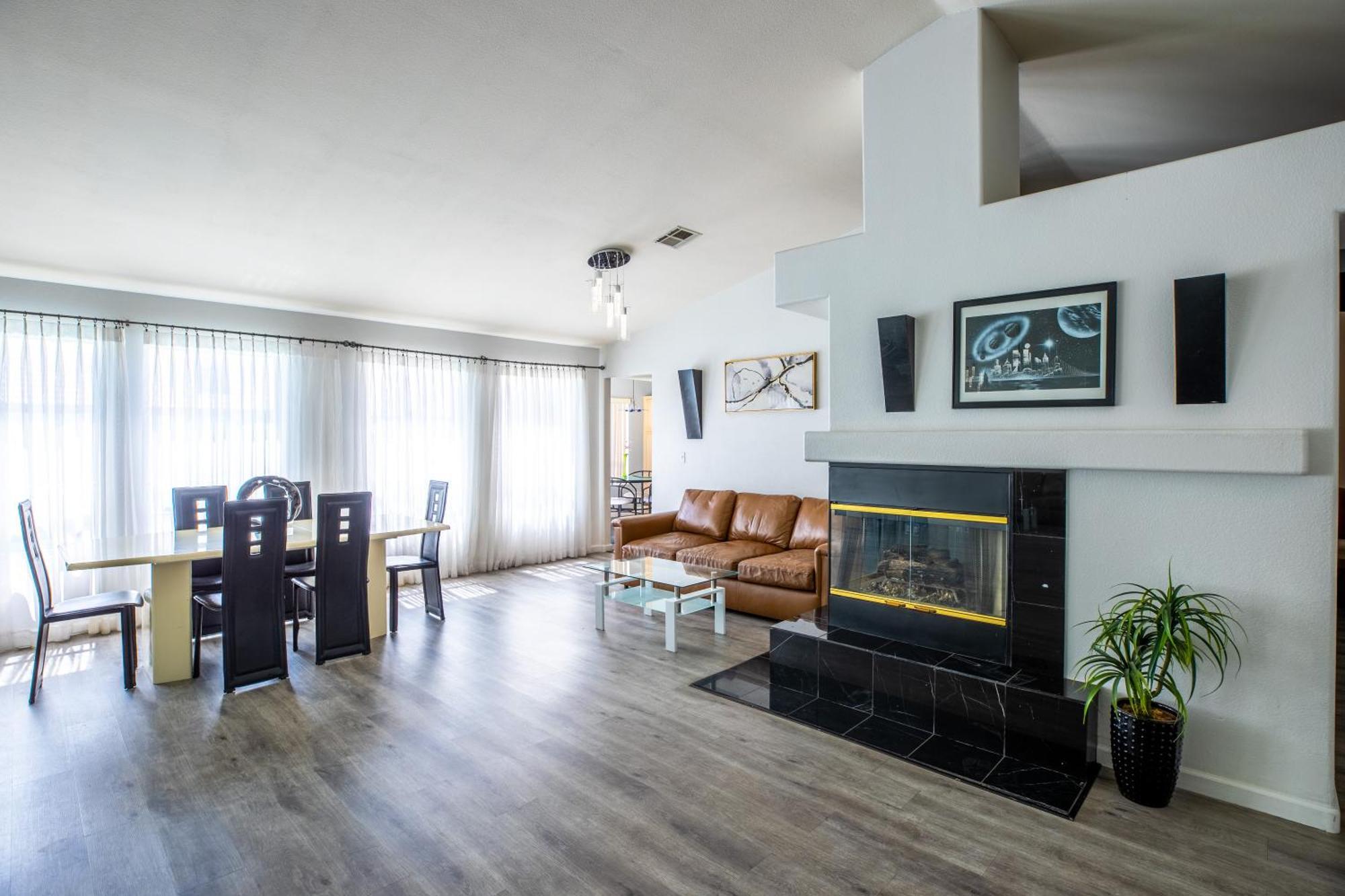 Casa vacanze Luxury 1900 Sq Ft House Huge 46 Ft Pool & Hot