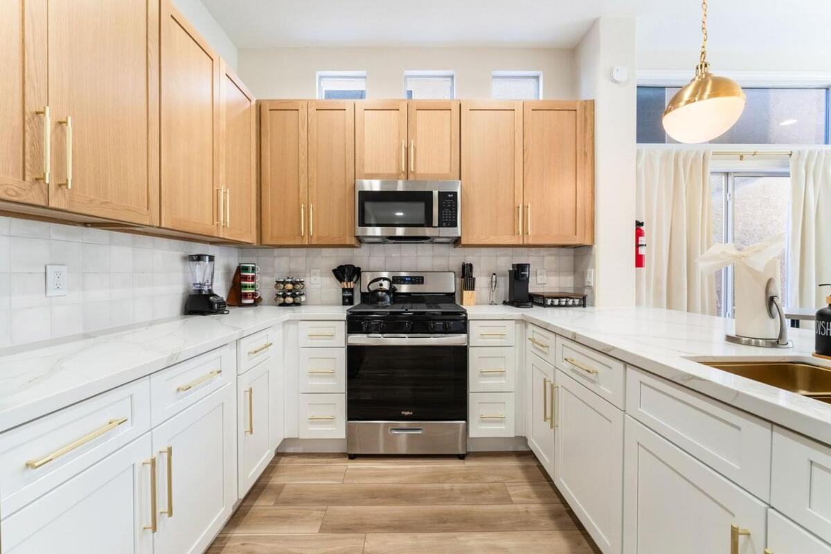 New! Spacious Vegas Oasis W Pool Sauna
