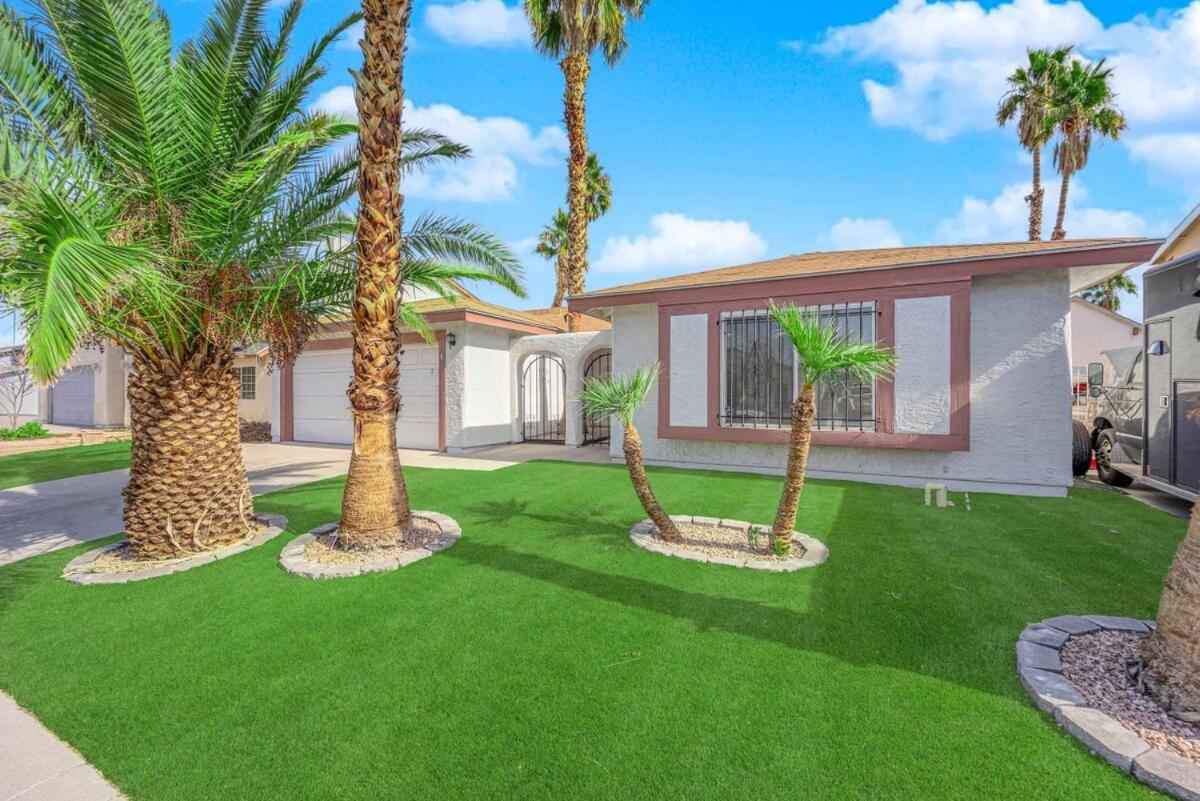 Luxury 4br Vegas Retreat With Pool 10 Mins To Strip * Las Vegas