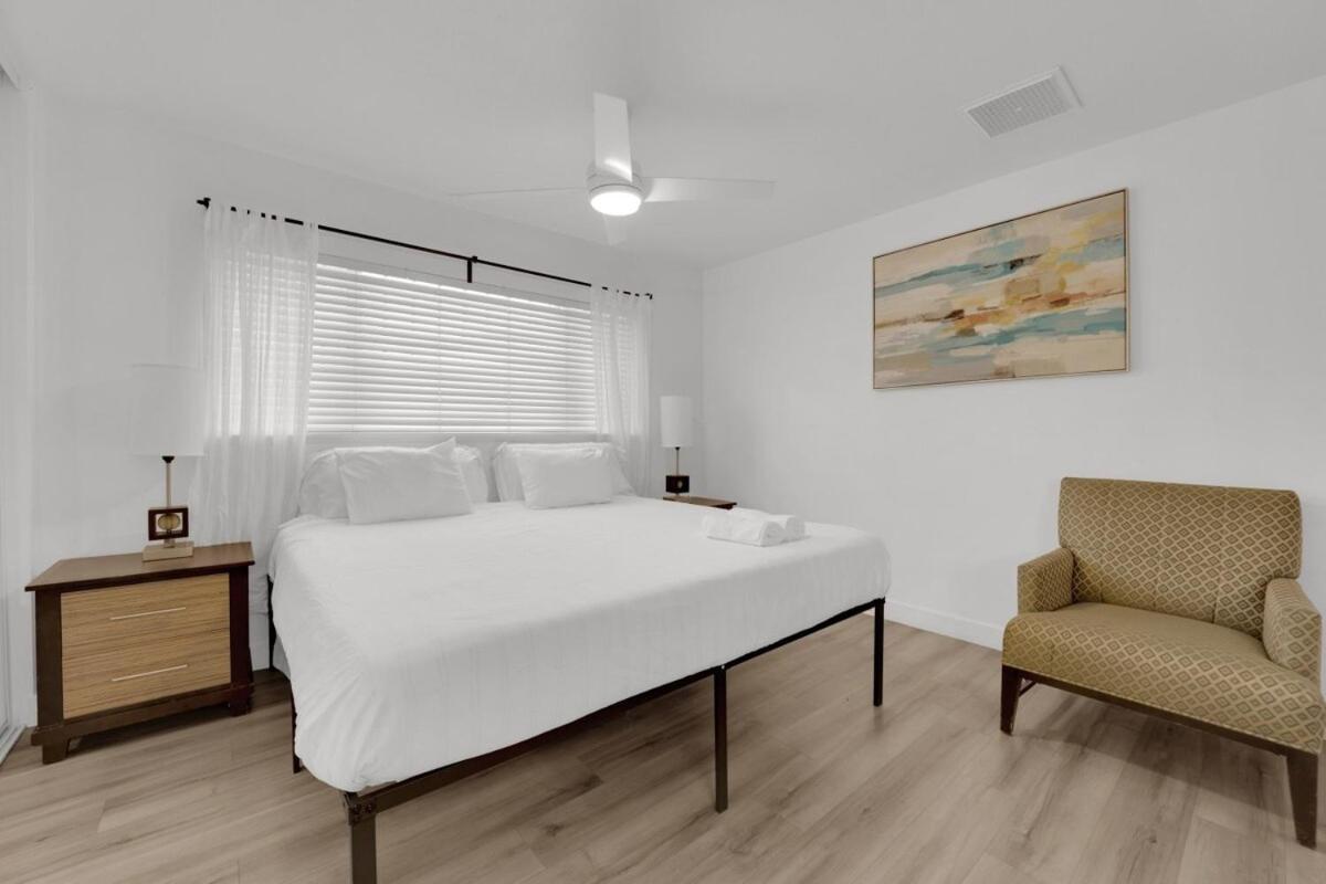 Luxury 4br Vegas Retreat With Pool 10 Mins To Strip Las Vegas