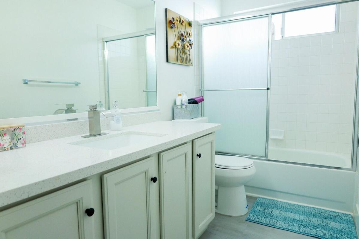 Beautiful Vegas Near Strip And Chinatown Villa *