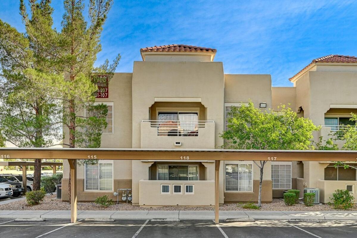 Summerlin Gated Community Apartment *