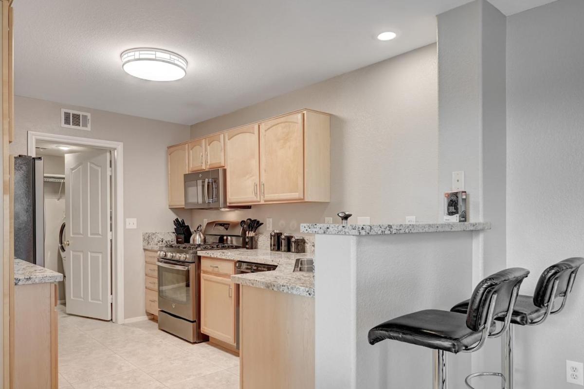 Henderson 2 Bed 2 Bath