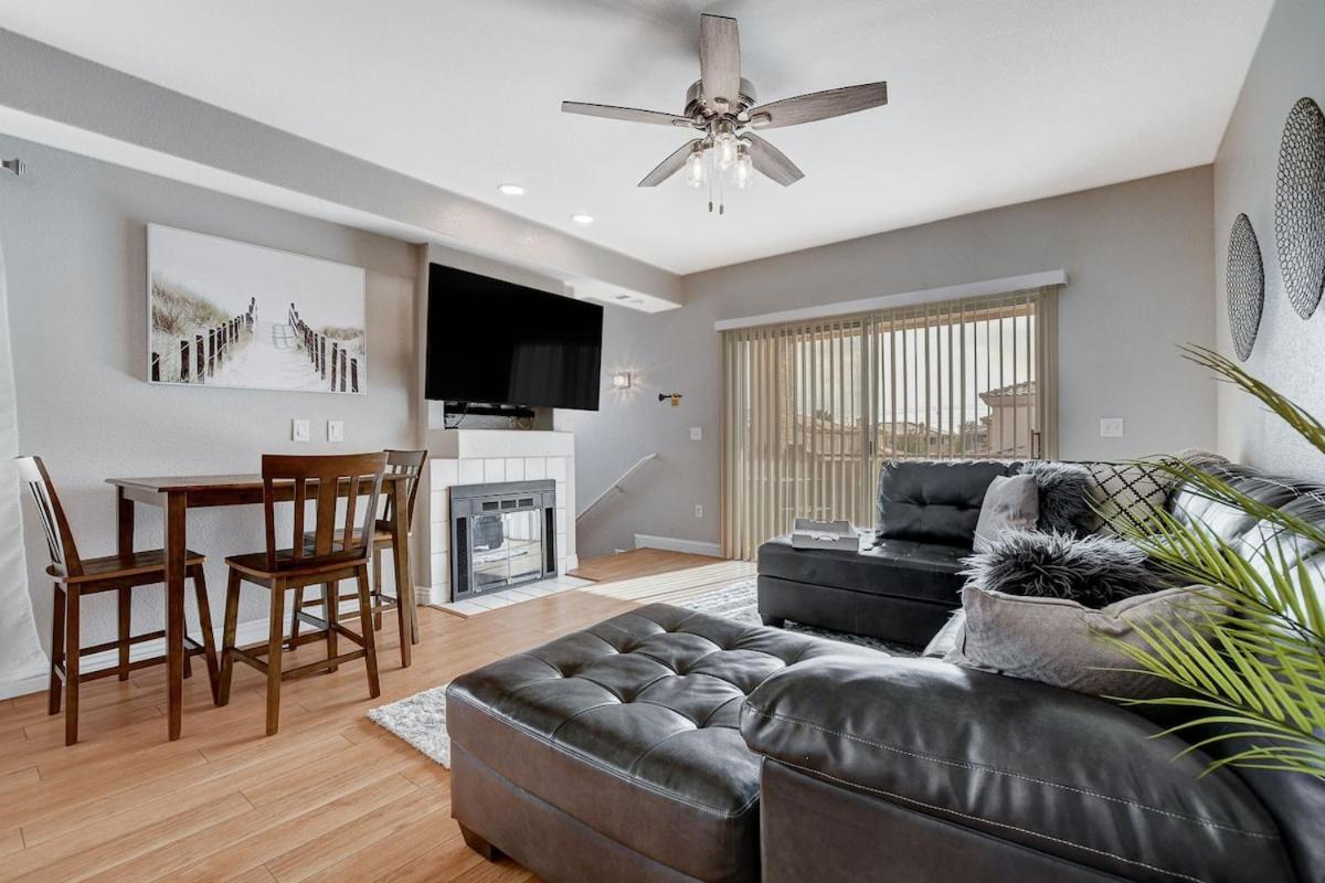 Gated 2bd Near Summerlin! Apartment Las Vegas
