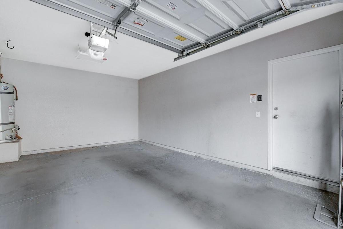 Gated 2bd Near Summerlin! Las Vegas
