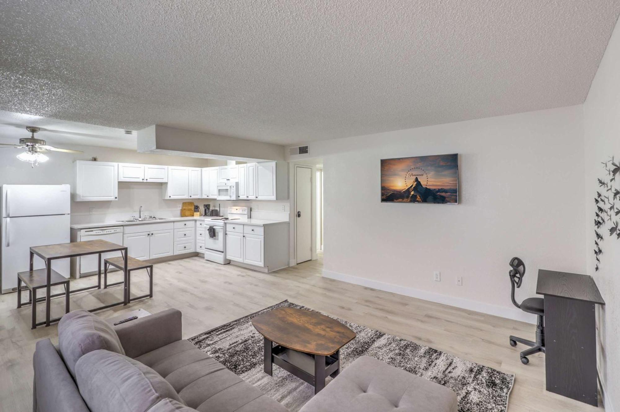 Holiday home Modern Comfort Near Vegas Attractions! Sleeps 6! Las Vegas