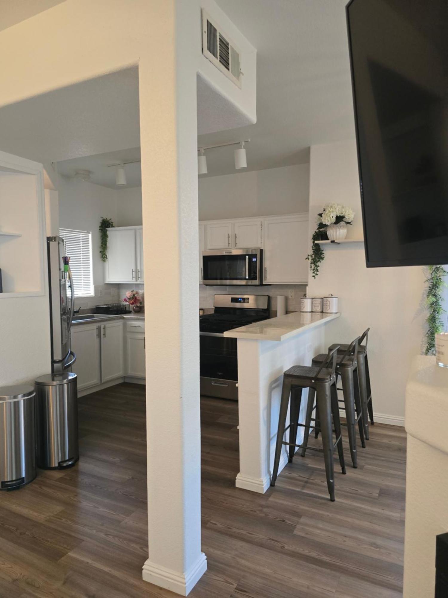 Beautiful Furnished !