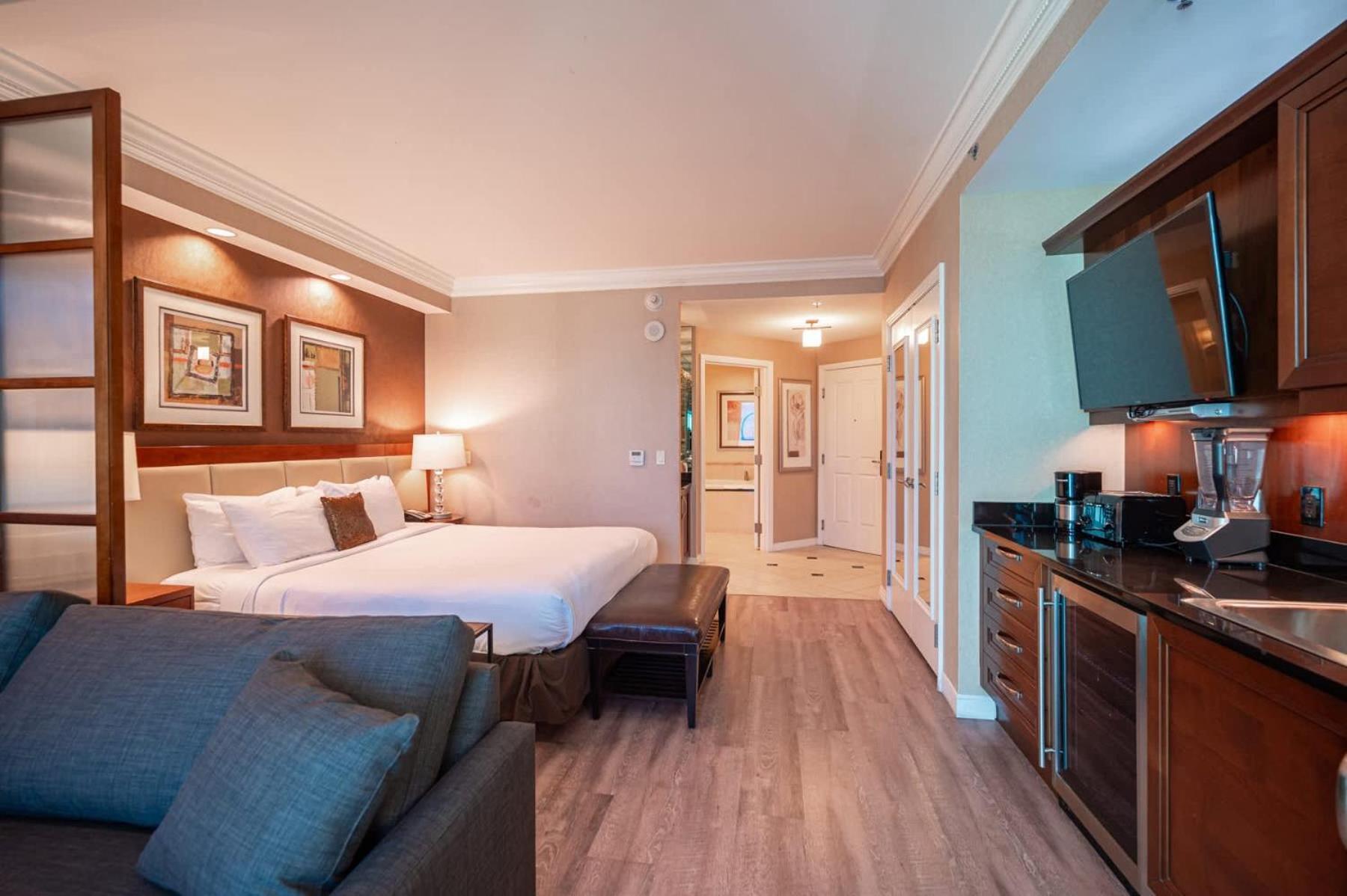 No Fee Strip View &free Valet &pool Las Vegas