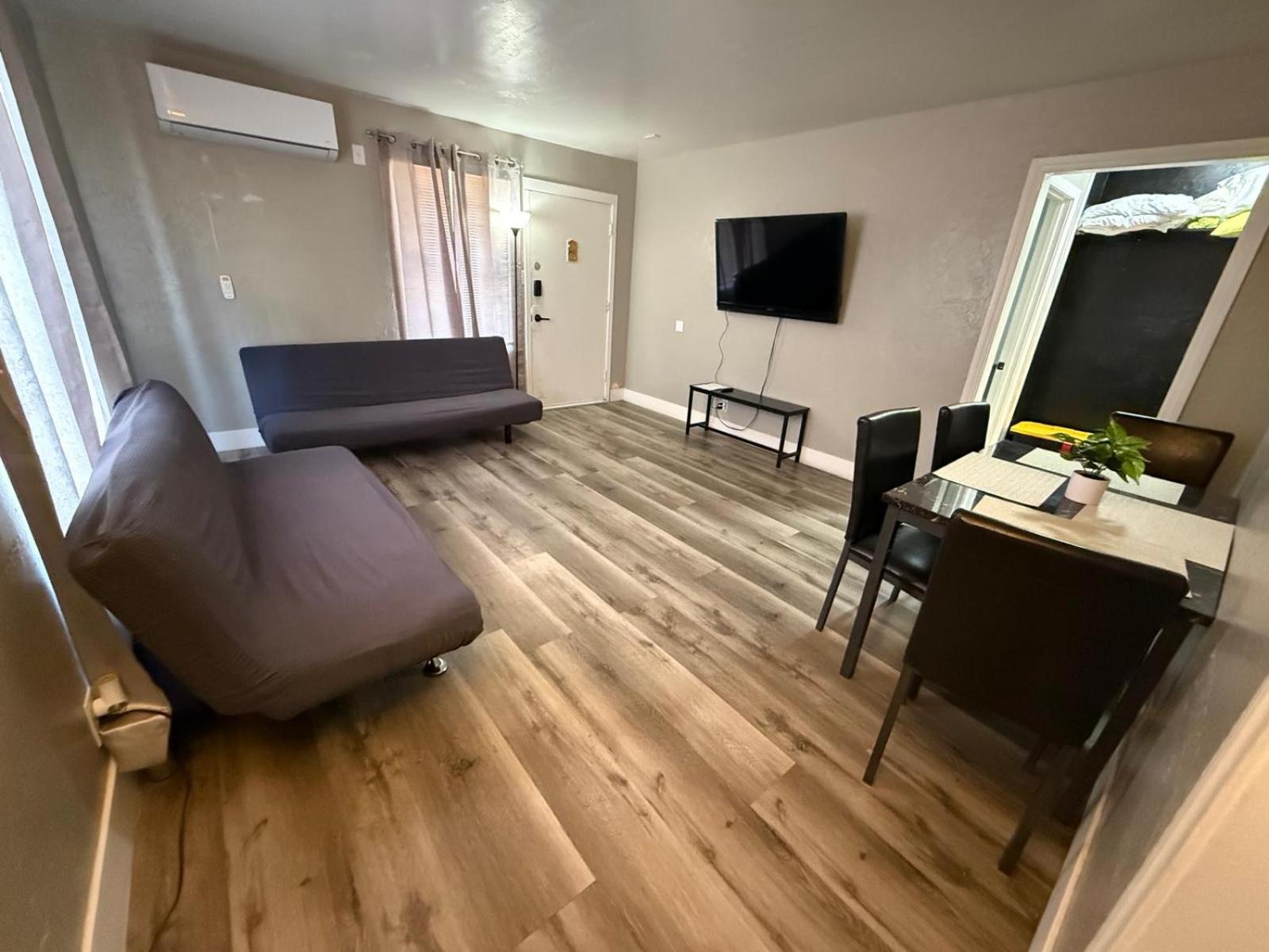 Apartment Sparkly Good Place In Downtown Las Vegas
