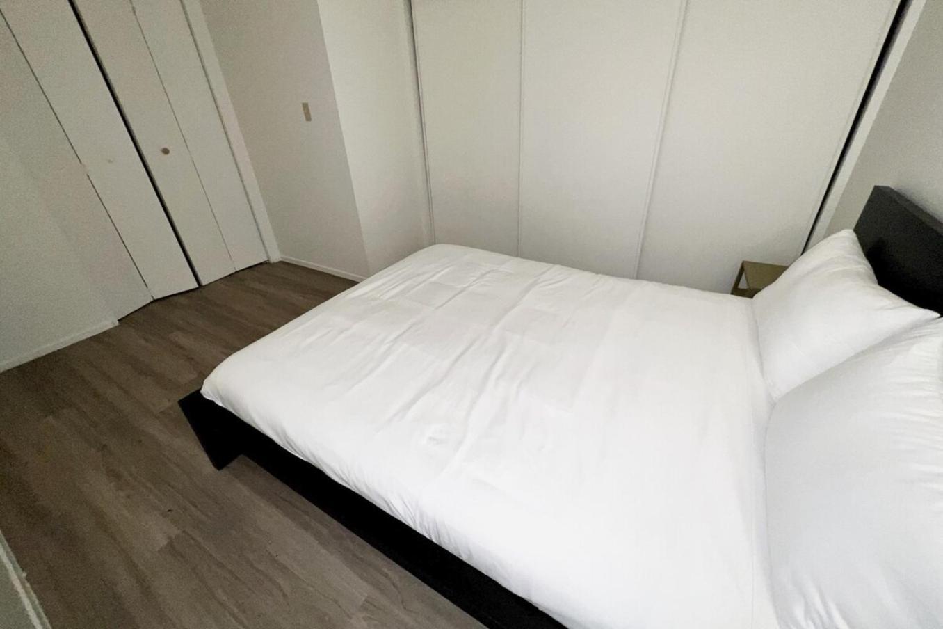 2 To 6 Bedroom Walk To Strip Mgm Casino Shop Club Holiday home
