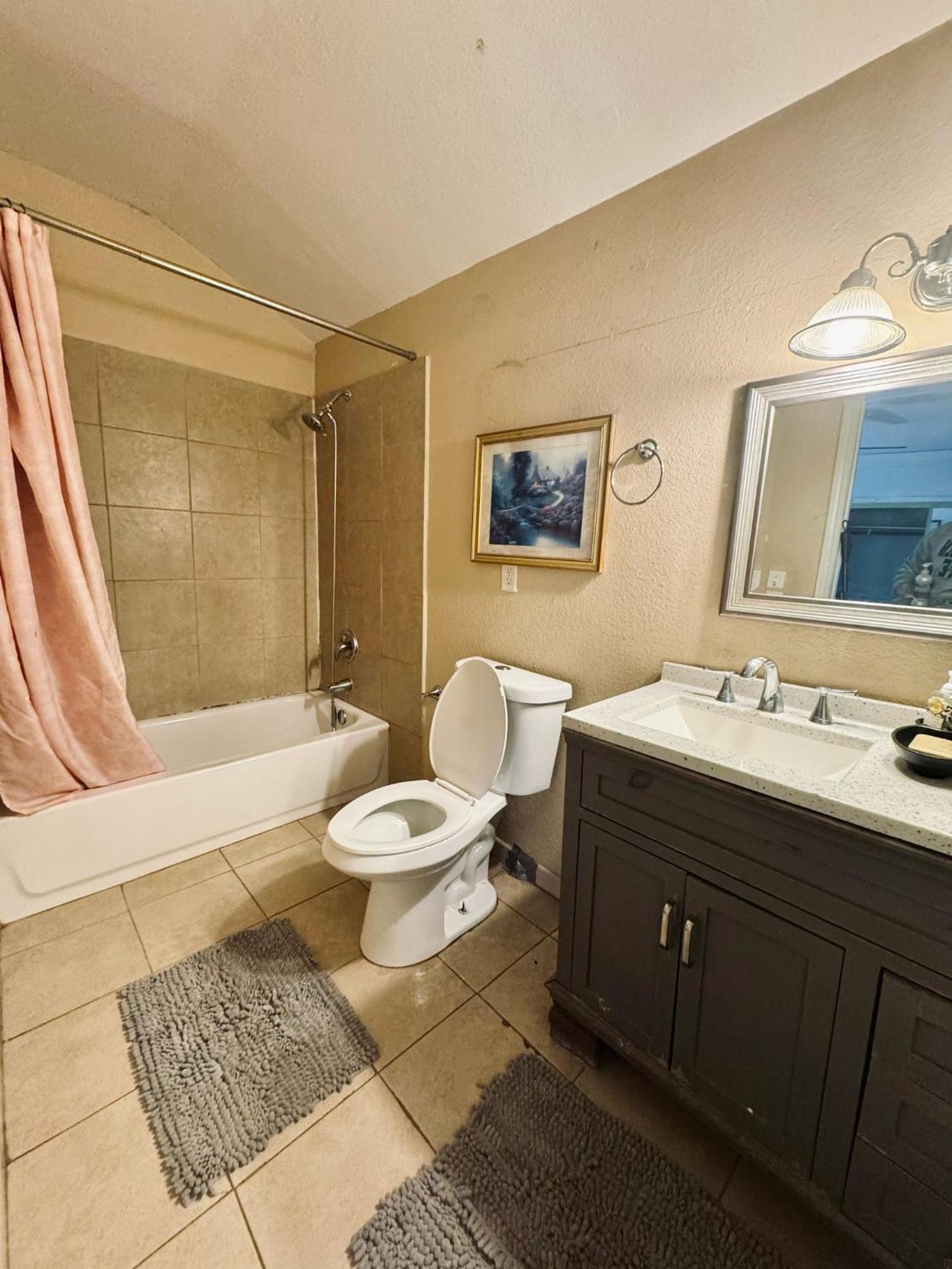 Cozy Close To The Strip In Vegas Homestay