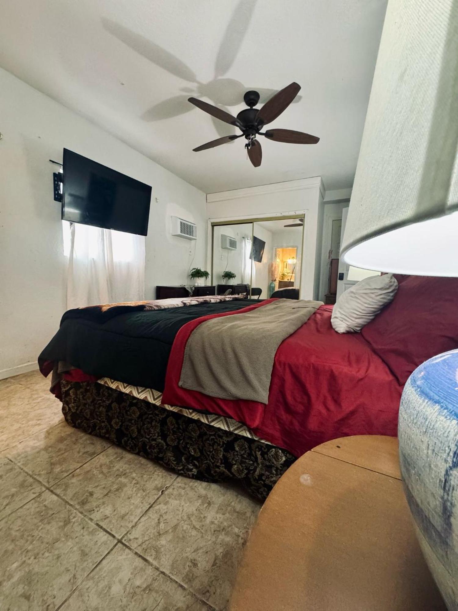 Cozy Close To The Strip In Vegas *