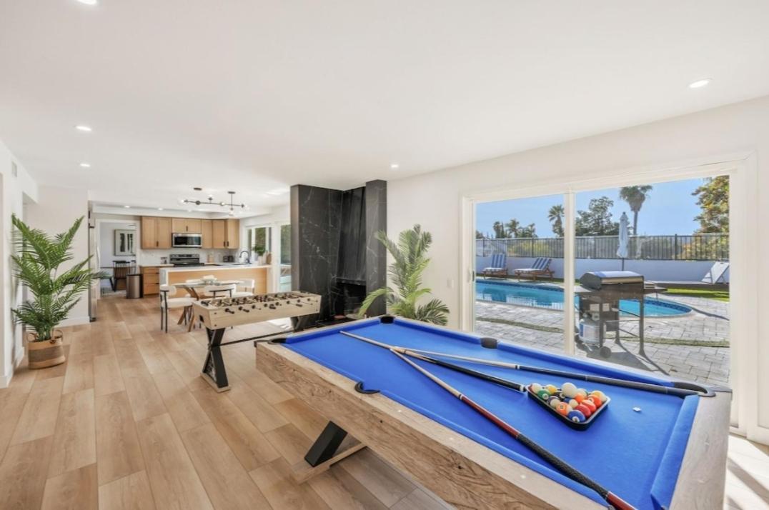 Sincity Located -las Vegas Convention & 3 Mi Strip Or Fremont - Pool