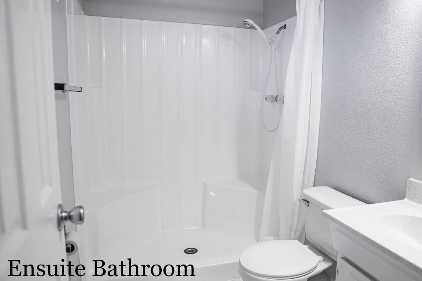 Holiday home Enchanting Gardenhome- Spacious Yardluxe Jacuzzi Las Vegas