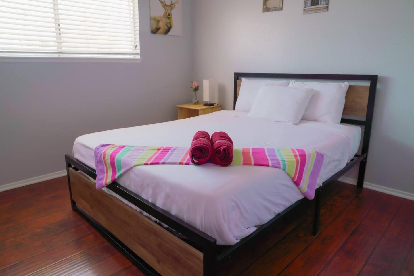 Holiday home Enchanting Gardenhome- Spacious Yardluxe Jacuzzi Las Vegas