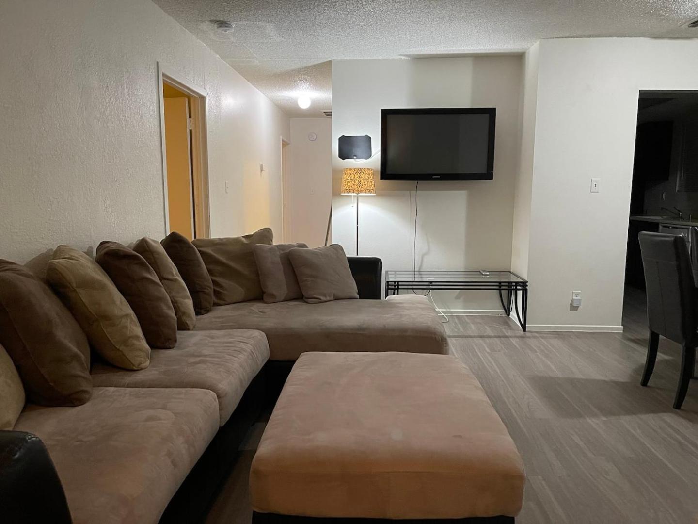 Holiday home 2 To 6 Bedroom Walk To Strip Mgm Casino Shop Club Las Vegas