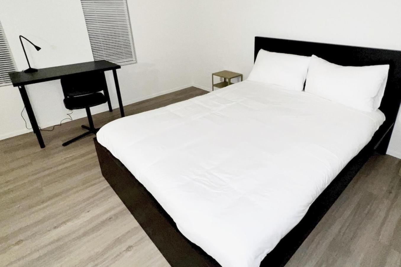 2 To 6 Bedroom Walk To Strip Mgm Casino Shop Club