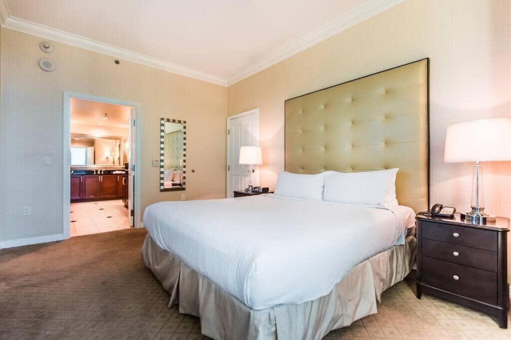 Stunning Mgm 1br W Airport & Mountain Views 10802 Las Vegas