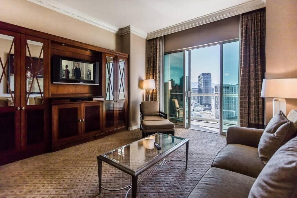 Apartment Stunning Mgm 1br W Airport & Mountain Views 10802 *