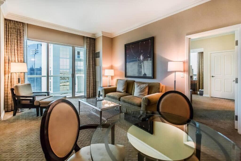 Apartment Stunning Mgm 1br W Airport & Mountain Views 10802