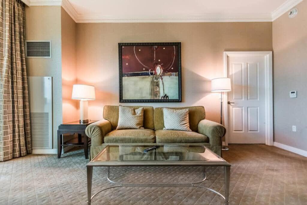 Apartment Stunning Mgm 1br W Airport & Mountain Views 10802 *