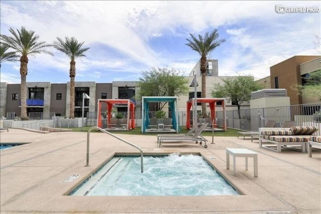 Holiday home Balcony Luxury High Rise Downtown Fremont Casinos Las Vegas