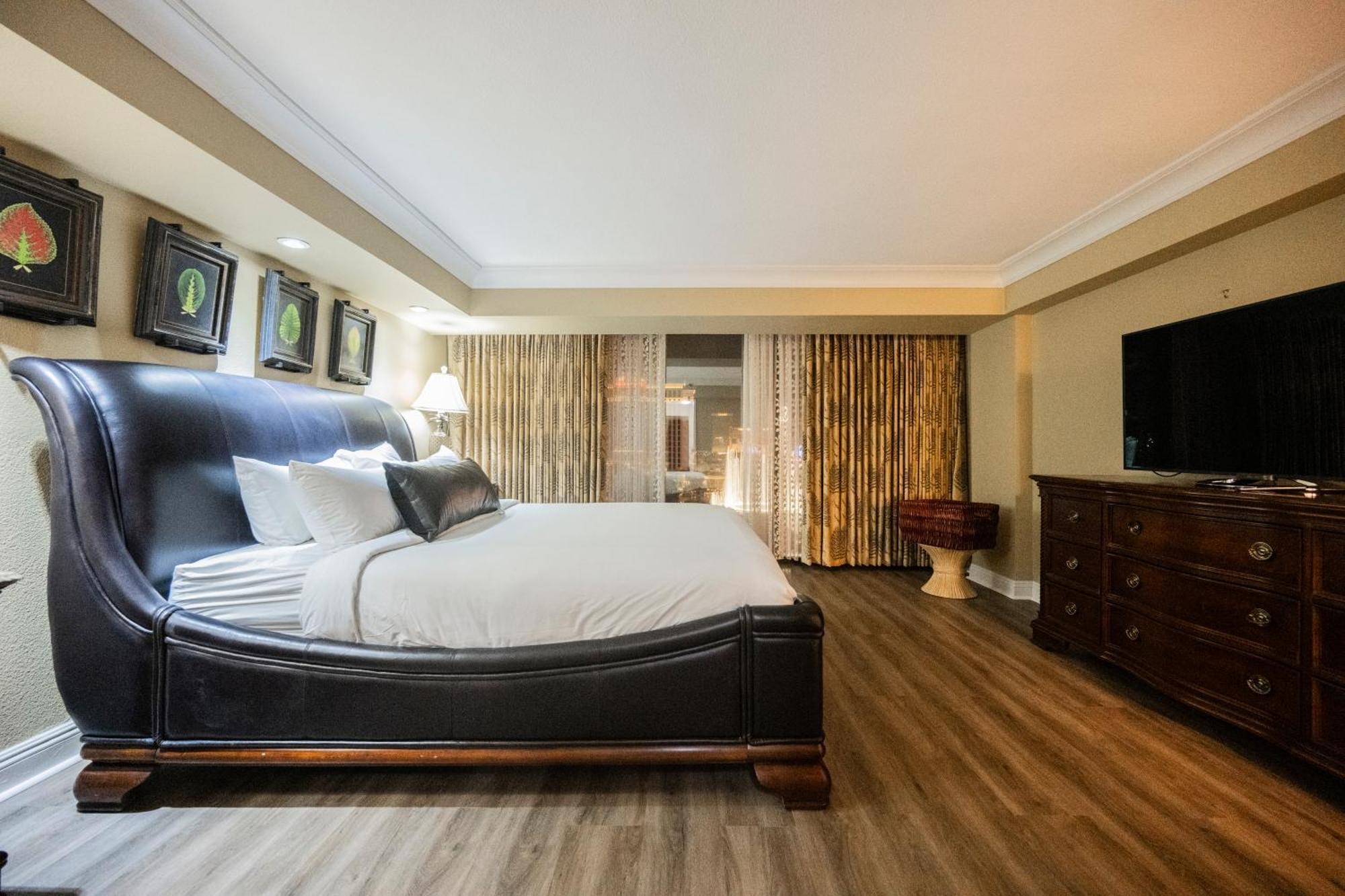 Stripviewsuites At Jockey Club Apartahotel 4*