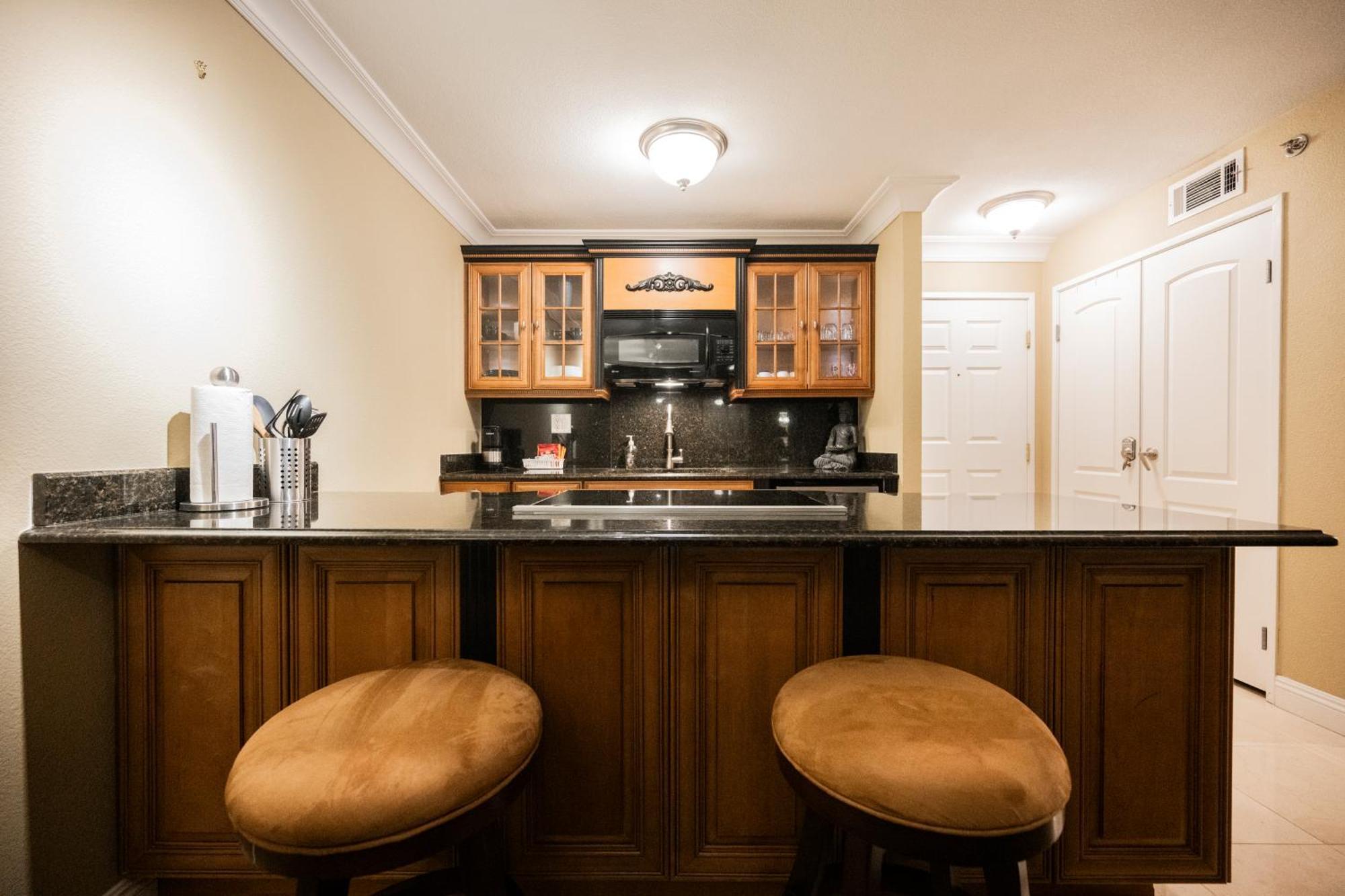 Stripviewsuites At Jockey Club Apartahotel 4*