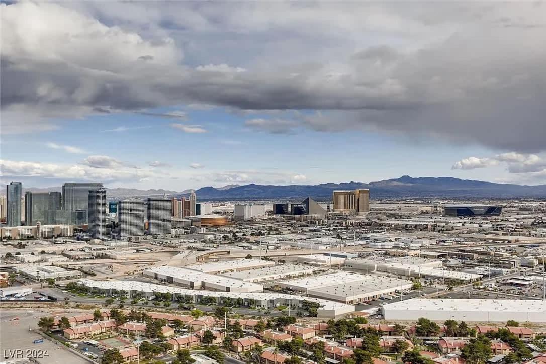 Incredible Penthouse Strip Views Balcony Access Las Vegas