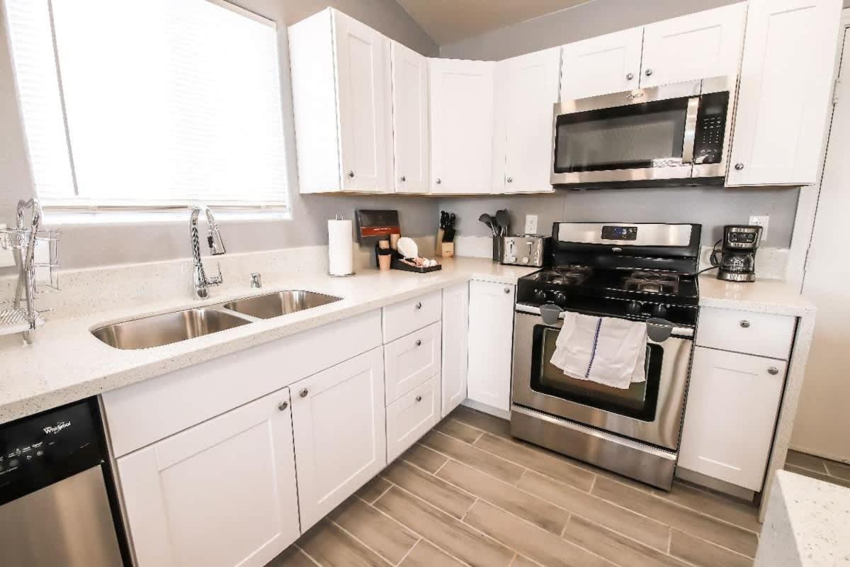 Spacious Stylish And Convenient Holiday home *