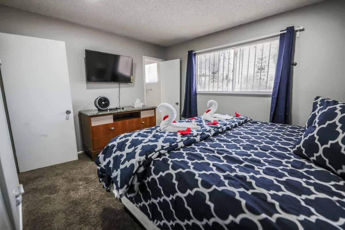 Holiday home Modern Elegance In The Heart Of Vegas Las Vegas
