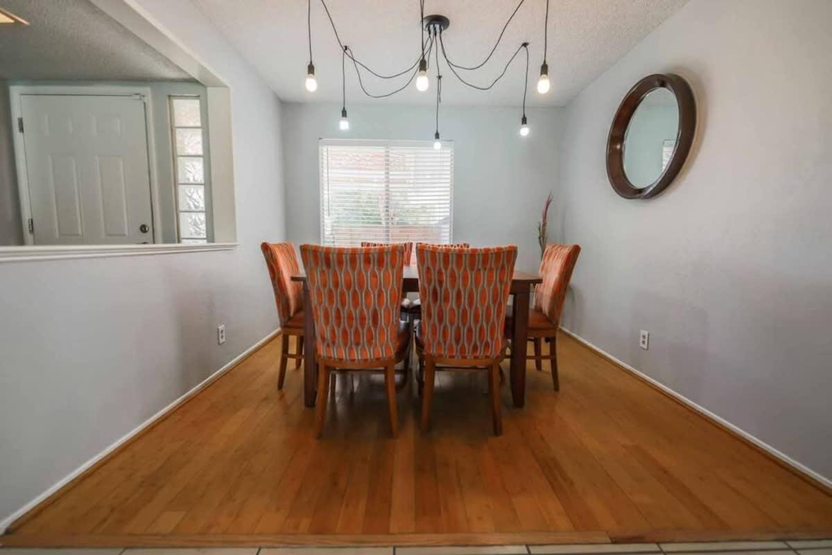 Holiday home Gorgeous Escape With A Pool In Fabulous Vegas *